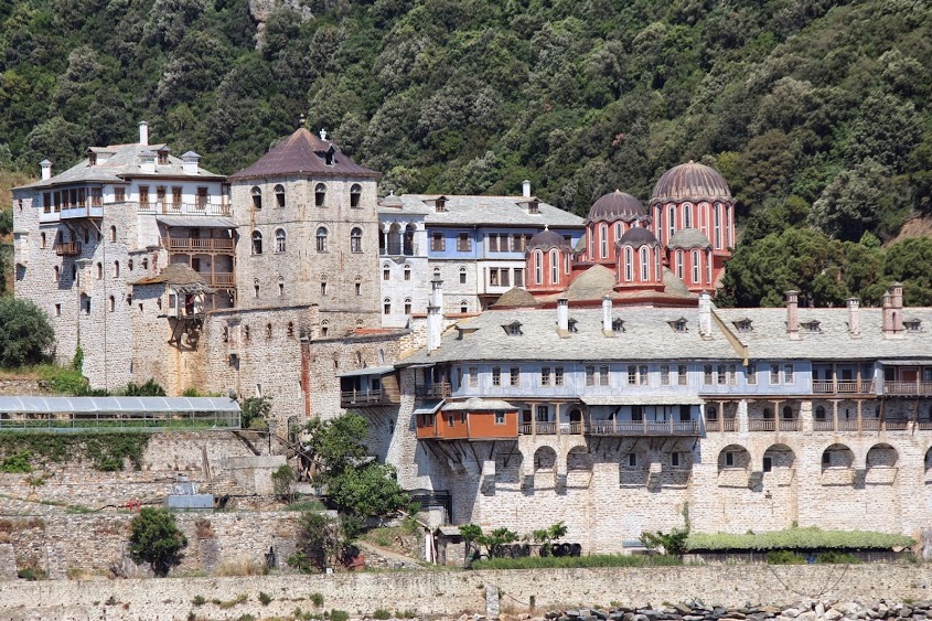 Атонски манастири | Loyal Travel Blog